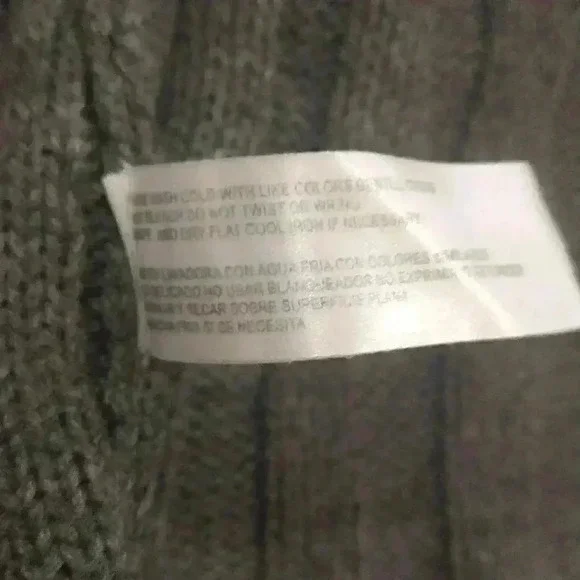 Carolyn Taylor Cardigan Sweater - Picture 9 of 9